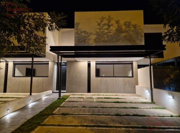 Casa · 190m² · 10 Ambientes · 2 Cocheras · Greenville II Dúplex de Categoría a Estrenar un Dormitorio en Planta Baja