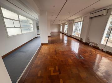 Oficina comercial · 150m² · 5 Ambientes · Alquiler Oficina en Alquiler en Av Cba Al 600