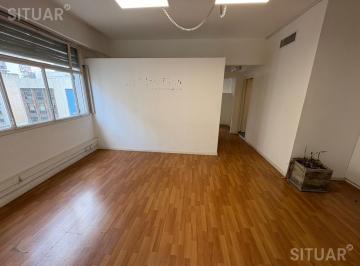 Oficina comercial · 150m² · 5 Ambientes · Alquiler Oficina en Alquiler en Av Cba Al 600
