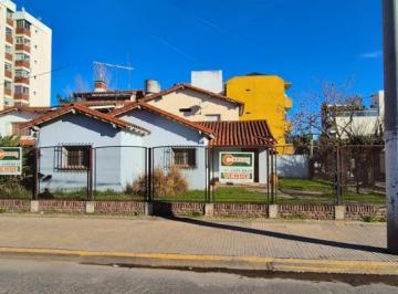 Terreno · 112m² · 2 Ambientes · 1 Cochera · Fraccion en Esquina Av Piovano y Saavedra - Cu1 | Fos 0.6 y Fot 2.4 | Moreno Centro