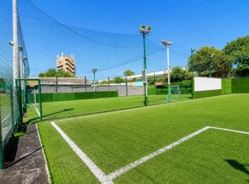 KNK-KNK-5159_2 · Oportunidad Venta Canchas de Futbol Escucha Ofertas