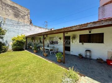 Casa · 190m² · 5 Ambientes · 1 Cochera · Venta de Casa 4 Ambientes en Ituzaingó, Ituzaingó Norte