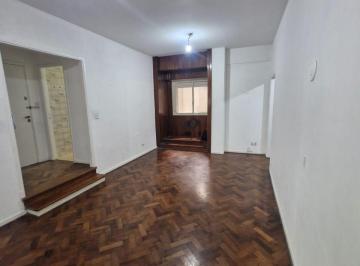 Departamento de 4 ambientes, Belgrano · Departamento 4 Ambientes con Patio y Lavadero a La Venta en Belgrano Chico