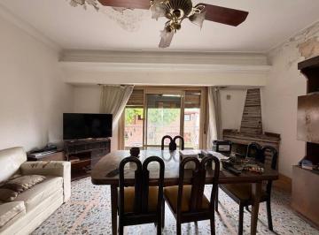 PH de 6 ambientes, Villa Lugano · Dos Departamentos y Dos Locales en Venta en Villa Lugano! Ideal Multifamiliar o Inversión