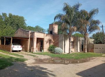 Casa en Venta de 5 ambientes Rivera Indarte · Casa en Venta: Housing Cesira, 3 Dorm Impecable con Pileta! con Escritura