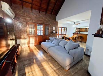 Casa · 282m² · 4 Ambientes · 3 Cocheras · Venta Casa 4 Ambientes en Don Bosco