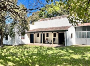 Quinta vacacional · 178m² · 6 Ambientes · 4 Cocheras · Casona Antigua en Zona Termas San José