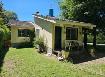 Casa de 3 ambientes, Los Reartes · Casa con Amplio Parque Cerquita del Río