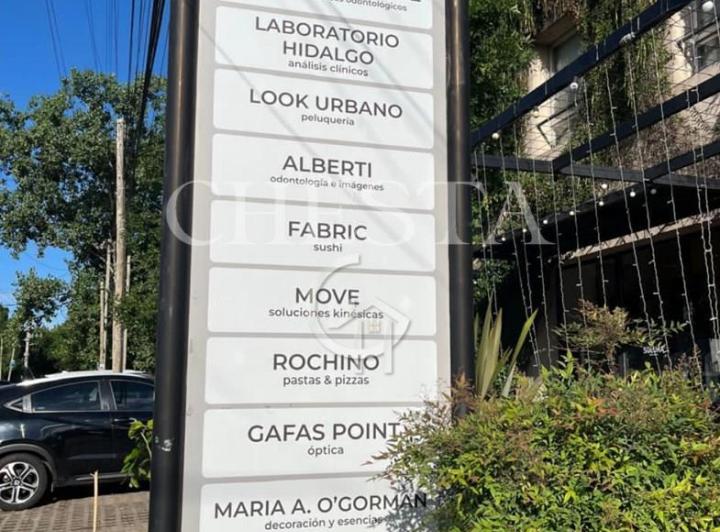 Local comercial · 18m² · 1 Cochera
