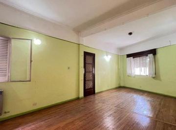 PH de 2 ambientes, Lanús · Venta PH Al Frente 2 Amb con Patio. A. France 2100, Lanús Este.