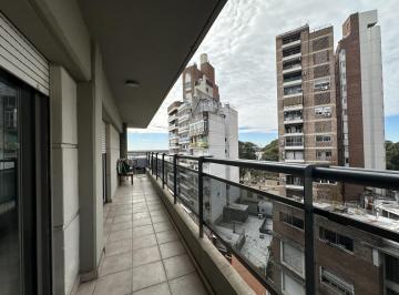 Departamento · 88m² · 4 Ambientes · 2 Cocheras · Departamento en Venta 3 Dorm. con Cochera Doble Vista Al Rio