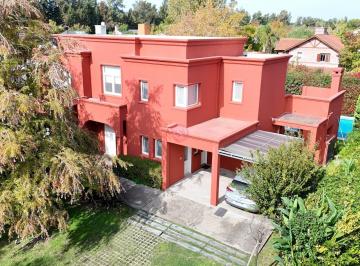 Casa · 240m² · 6 Ambientes · Casa en Venta en Haras La Caballeriza, Pilar, G. B. a. Zona Norte