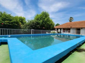 Quinta vacacional · 117m² · 3 Ambientes · 1 Cochera · Quinta en Punta Lara