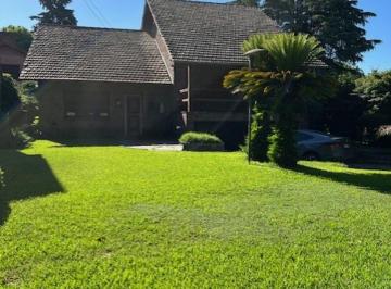 Casa de 5 ambientes, San Isidro · Casa en Venta Lomas de San Isidro en Espectacular Lote de 1064 m² U$s 780.000.