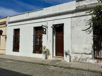 Casa · 247m² · 3 Ambientes · Colonia - Venta Casa de 2 Dorm. en Barrio Historico