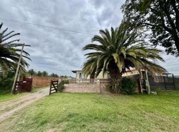 Casa · 300m² · 4 Ambientes · 3 Cocheras · Colonia, El Calabre - Venta de 3 Casas de 1 Dormitorio en Modulos