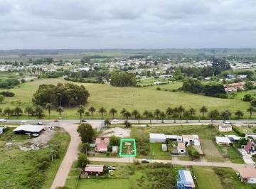Terreno · 300m² · Colonia, Venta de Terreno de 300 m² en La Zona de El Calabre
