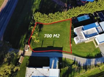 Terreno · 700m² · Venta - Terreno - 700 m² - Carmelo - Barrio Las Moras