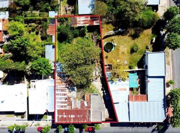 Terreno · 884m² · Terreno en Venta con Construcciones y Mejoras Sobre Av Muy Transitada