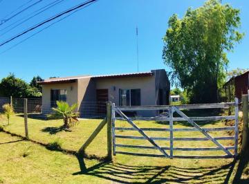 Casa · 75m² · 3 Ambientes · 1 Cochera · Colonia - Venta Casa de 2 Dormitorio con Patio en El Real de San Carlos