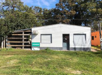 Casa · 91m² · 3 Ambientes · 1 Cochera · Colonia, Balneario Artilleros - Venta Casa de 2 Dorm. Bien Ubicada