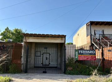 Casa de 3 ambientes, Almirante Brown · Casa con Local en Venta