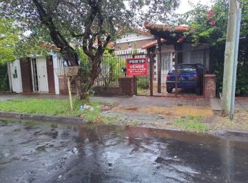 Casa de 3 ambientes, Tres de Febrero · Venta Casa 3 Ambientes a Reciclar en Ciudad Jardin El Palomar