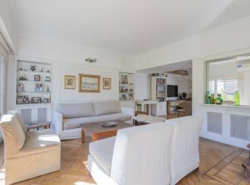 Departamento · 153m² · 5 Ambientes · 1 Cochera · Beruti y Salguero