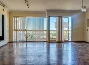 Departamento · 145m² · 5 Ambientes · 1 Cochera · Alquiler y Venta - Semipiso en Boulevard. Gálvez