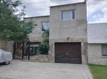Casa · 150m² · 3 Ambientes · 1 Cochera · Casa en Venta
