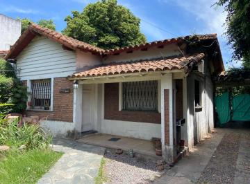 Casa · 347m² · 5 Ambientes · 2 Cocheras · Casa en Paso del Rey Moreno