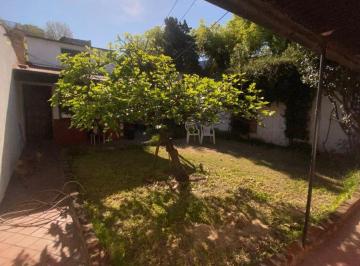 Casa de 4 ambientes, Parque Patricios · Casa de 4 Amb con Jardin Interno y Cochera