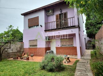 Casa de 5 ambientes, Hurlingham · Chalet PH Al Fondo 5 Ambientes Ideal 2 Familias, Parque Quirno, Hurlingham