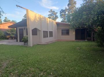 Casa · 135m² · 3 Ambientes · 5 Cocheras · Venta Casa