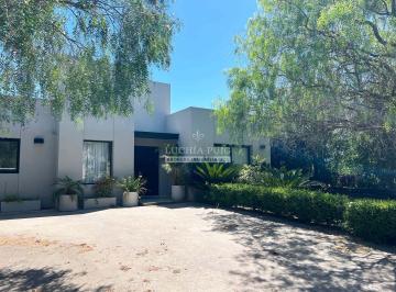 LHP-LHP-3207_2 · Casa en Venta 3 Dorm. Lote Interno - Barrio San Agustin Villanueva