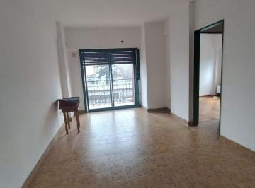 Departamento de 2 ambientes, Tres de Febrero · 2 Ambientes en Alquiler con Balcon