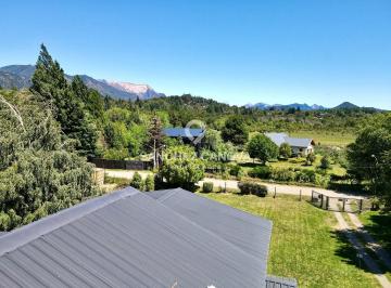 Casa · 232m² · 5 Ambientes · 2 Cocheras · Casa Chalet en Venta en Pájaro Azul, Bariloche, Patagonia