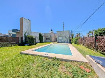 Casa · 77m² · 3 Ambientes · Casa - 2 Dorm. - Pileta - Jardin - Tierra de Sueños 2 - Roldan