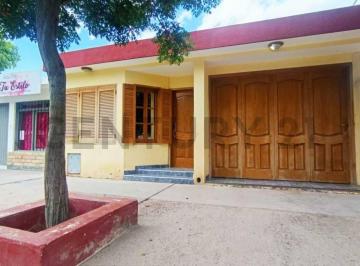 Casa · 76m² · 6 Ambientes · 1 Cochera · Casa en Venta - Junin, Mendoza