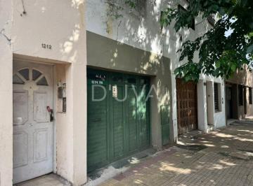 PH de 3 ambientes, La Plata · PH con 2 Dorm. de 70 m² en Venta, La Plata