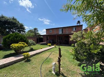 Casa · 200m² · 4 Ambientes · 2 Cocheras · Casa en Venta San Luis 3 Dorm.