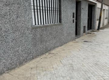 Casa · 110m² · 5 Ambientes · 1 Cochera · Casa - Tiro Suizo