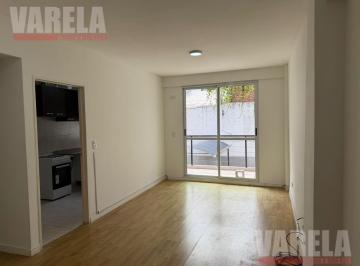 Departamento · 51m² · 2 Ambientes · Departamento en Venta 2 Amb. Ctfrente C/balcón - Se Vende C/renta. Thames Al 500 V. Crespo U$s 130.000