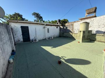 Casa · 225m² · 5 Ambientes · 1 Cochera · Casa en Ciudad Madero