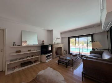 Casa · 154m² · 3 Ambientes · 2 Cocheras · Casa / Dúplex de 2 Dorm. en El Buenos Aires Golf