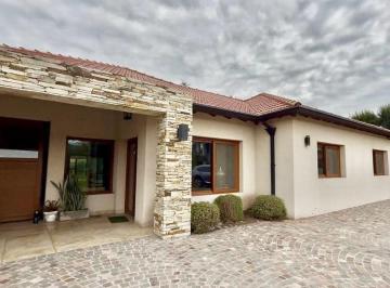Casa de 5 ambientes, Moreno · Casa Venta Banco Provincia
