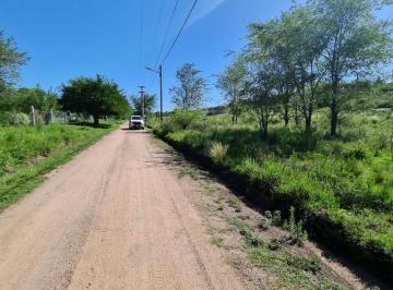 Terreno · 1500m² · Venta de Lote en Villa Parque Siquiman