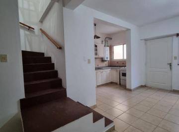 Casa de 3 ambientes, Almagro · Casa.4 Ambientes. con Quincho y Terraza. Sin Expensas. Muy Luminosa. U$s 195.000.