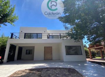 Casa · 220m² · 4 Ambientes · 1 Cochera · Casa en Venta Country Club Banco Provincia a Estrenar