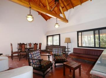 Casa · 176m² · 4 Ambientes · 4 Cocheras · Venta Casa Quinta en General Rodriguez